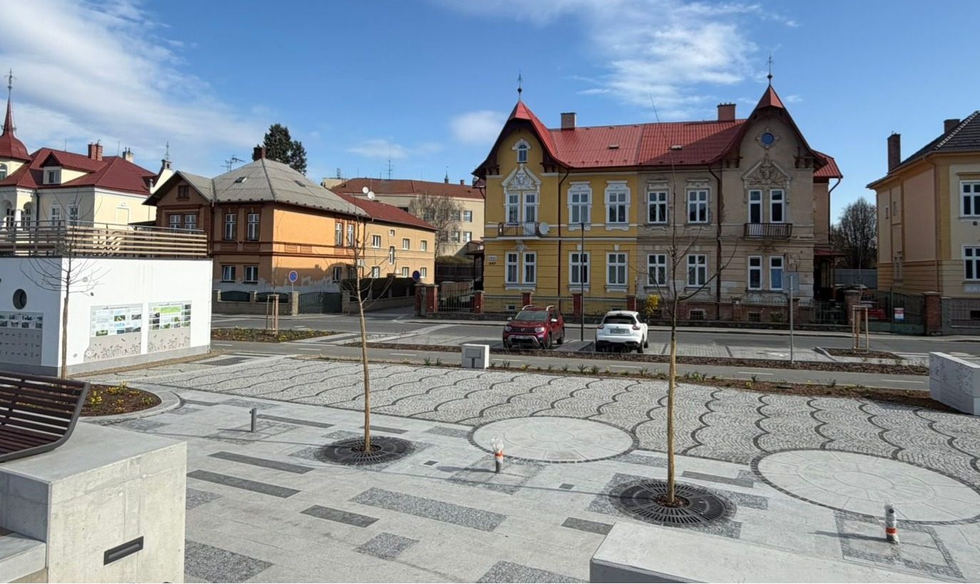 Původní fotografie prázdné lokace